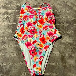 Victoria Secret - Floral One piece bathing suit